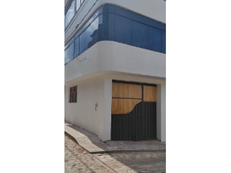 Inmobiliaria casa esquinera Peru