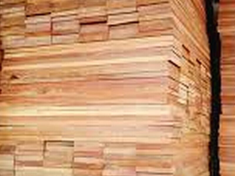 Madera chihuahuaco Perú
