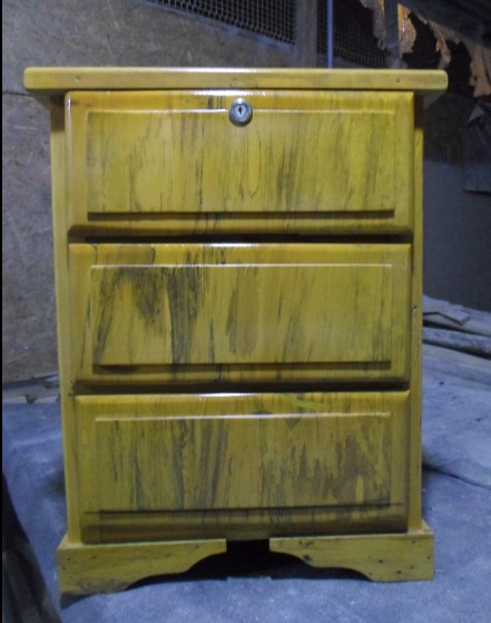 Velador clasico de madera PERÚ