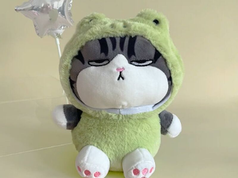 GATITO SERIO DISFRAZ VERDE PERÚ