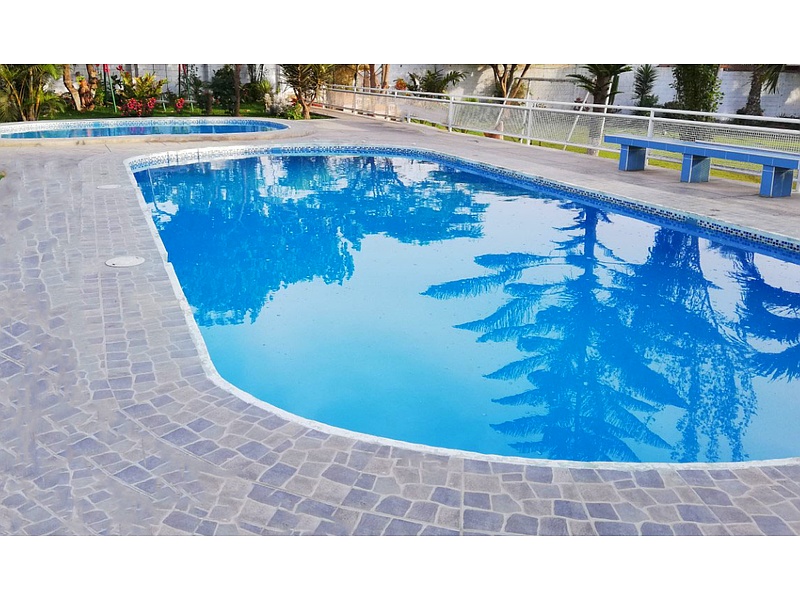 Piscina Grande Perú