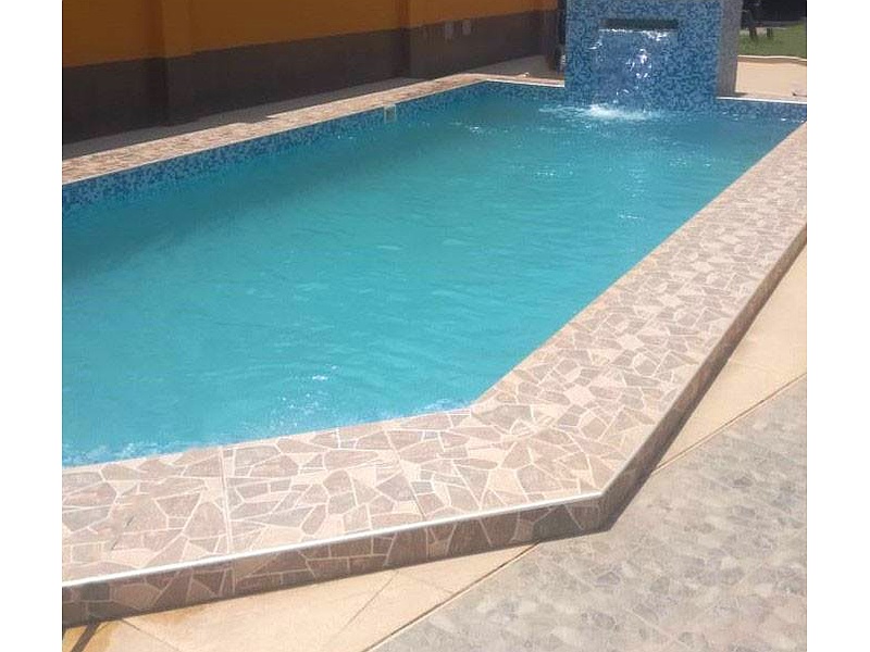 Piscina Larga Perú