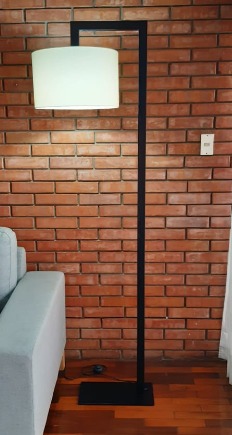 Lampara con soporte de metal PERÚ