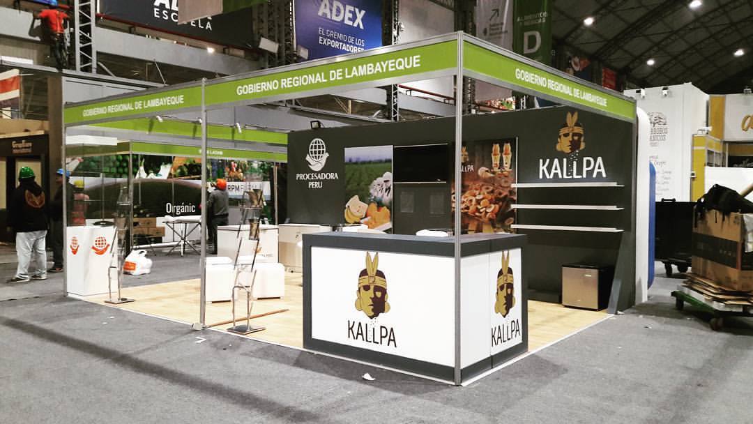 Diseño Stand Negocio Perú