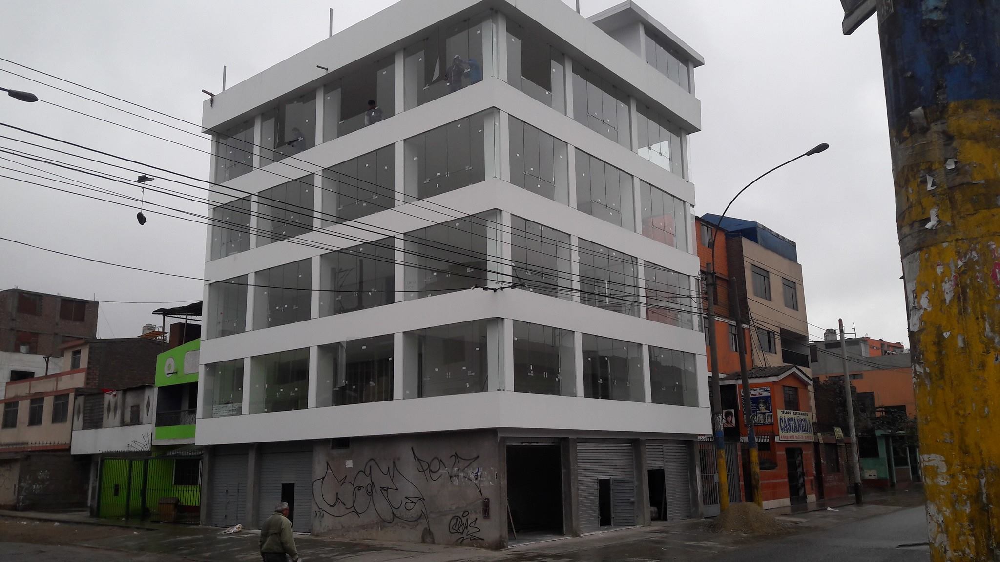 Construcción edificio Perú