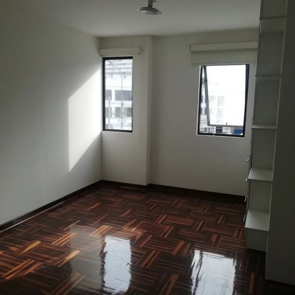 Mantenimiento parquet Lima Perú