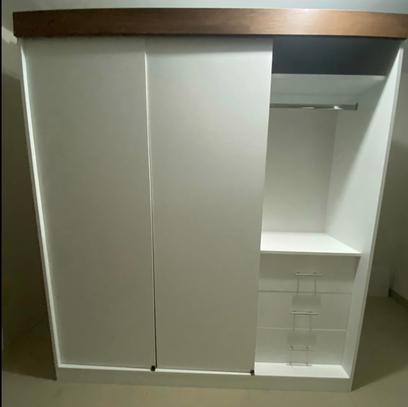 Closet de madera Perú