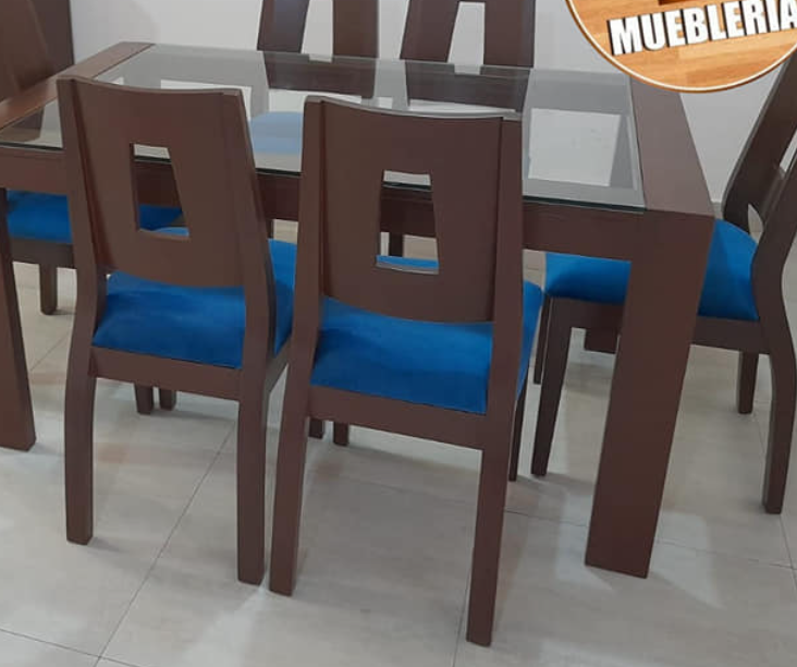 Mesa de comedor Perú