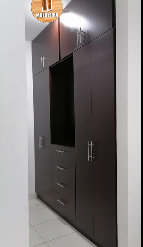 Closet Perú