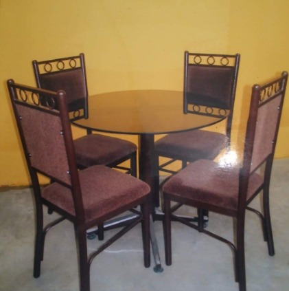 Mesa pequeña para restaurante PERÚ 