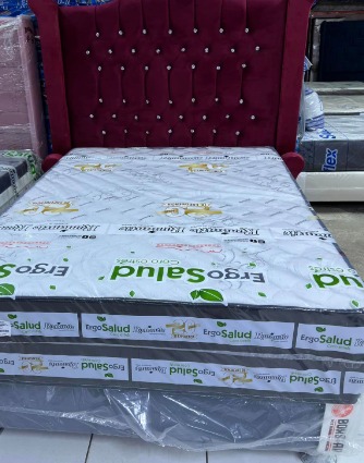 Cama tapizada con colchon PERÚ 