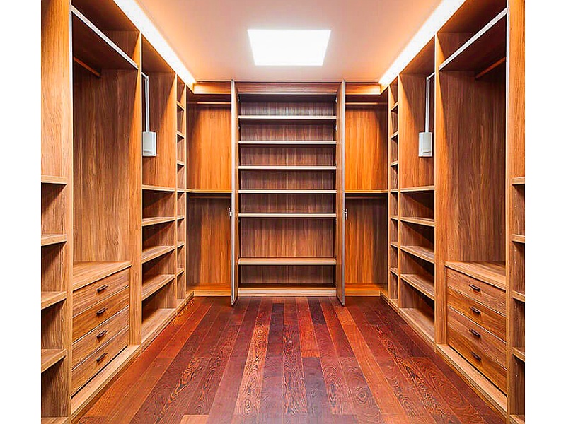 Closet Caoba Perú