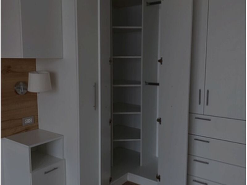 Closet Blanco Madera solida Peru
