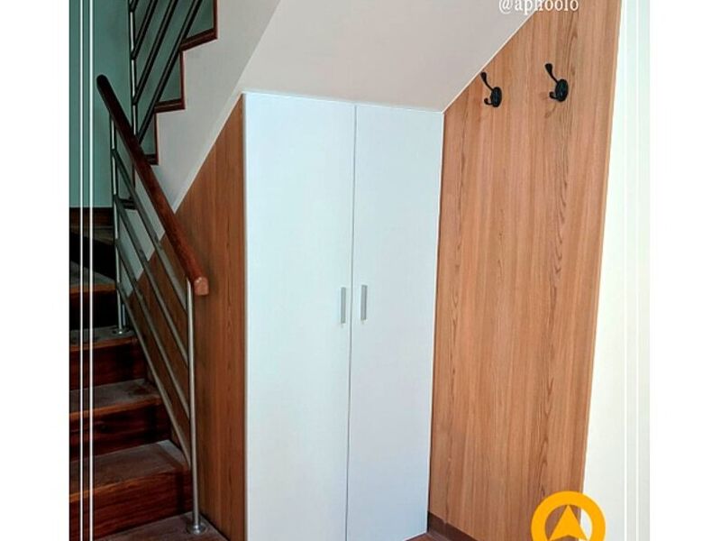 mueble bajo gradas Lima