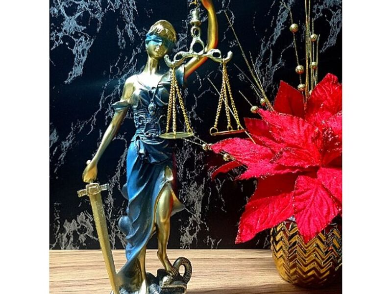 Adorno justicia Arequipa