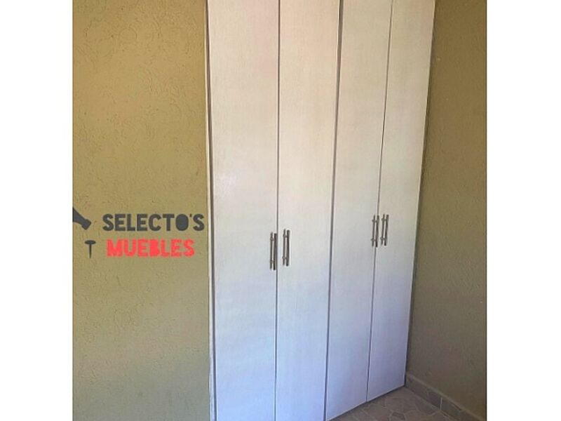 Closet Peru
