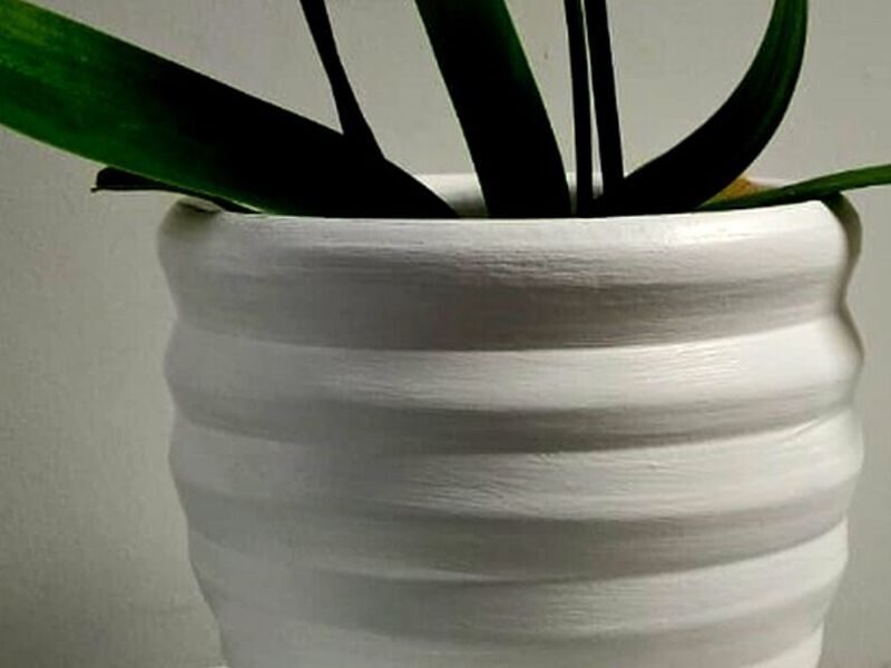Macetero ceramica blanca panal Perú