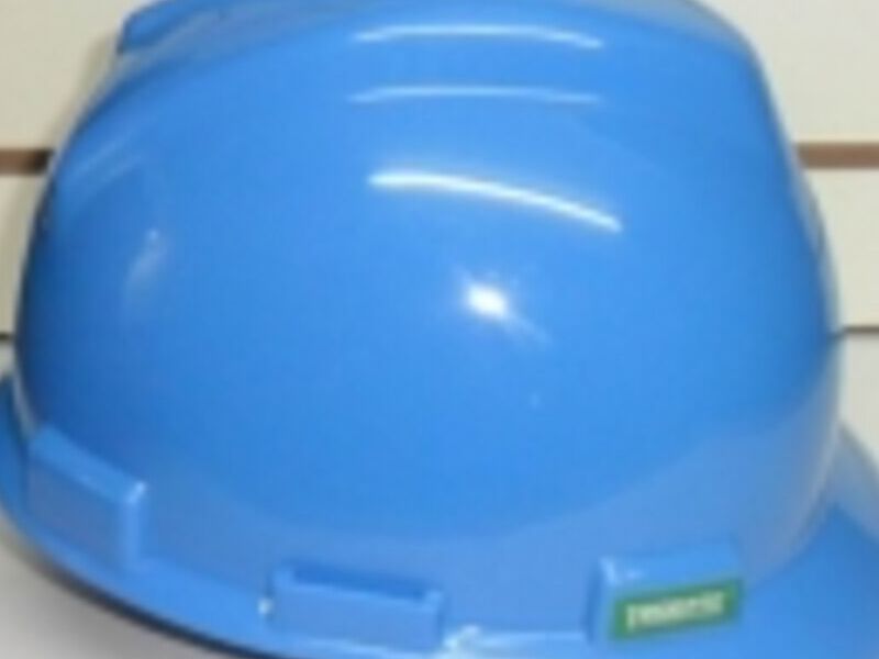 Casco con cuatro puntos de apoyo en Lima