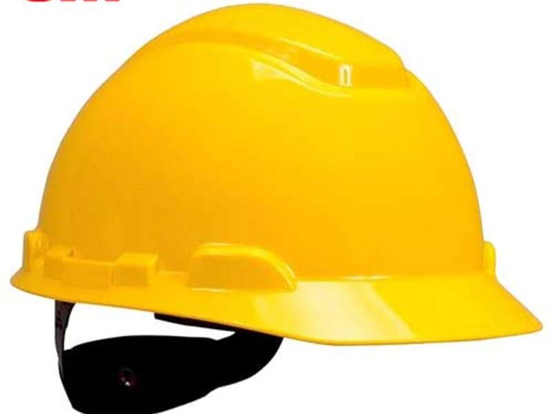 Casco de polietileno en Lima