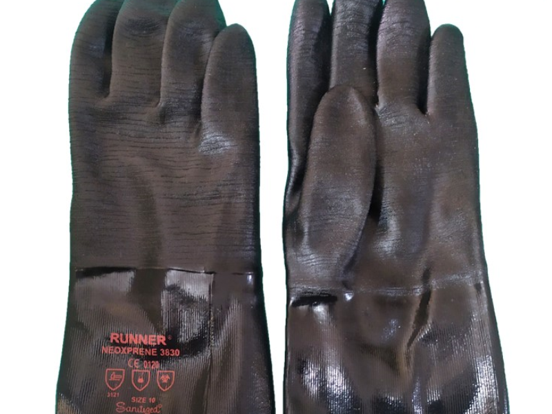 Guante de neopreno en Lima
