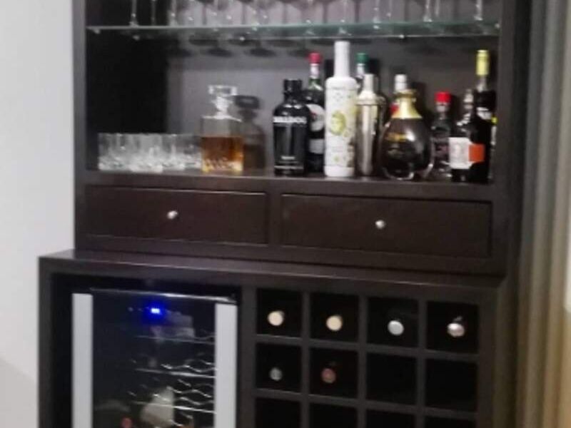 bar