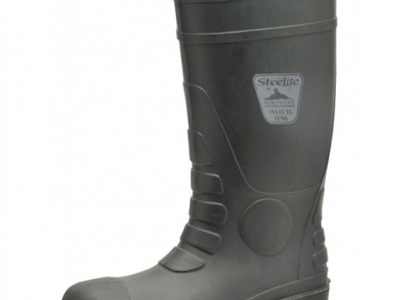 BOTA DE PVC CON PUNTA DE ACERO EN LIMA