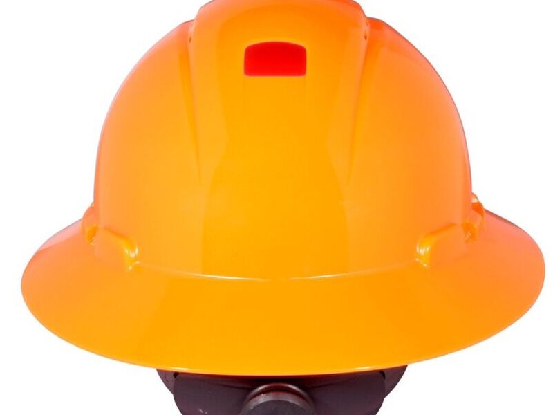 Casco Ala Ancha en Lima