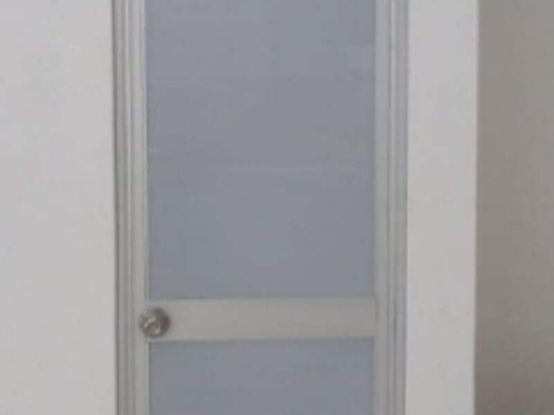 puerta aluminio vidrio