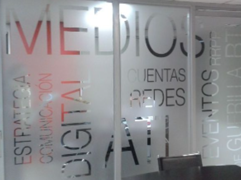 Rotulación Vitrinas, Lima Perú