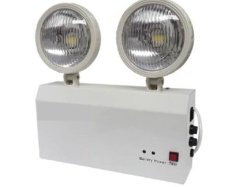 Luz de emergencia en Surquillo