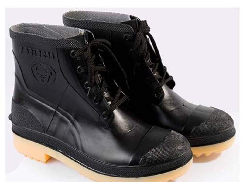 BOTIN DE PVC EN LIMA