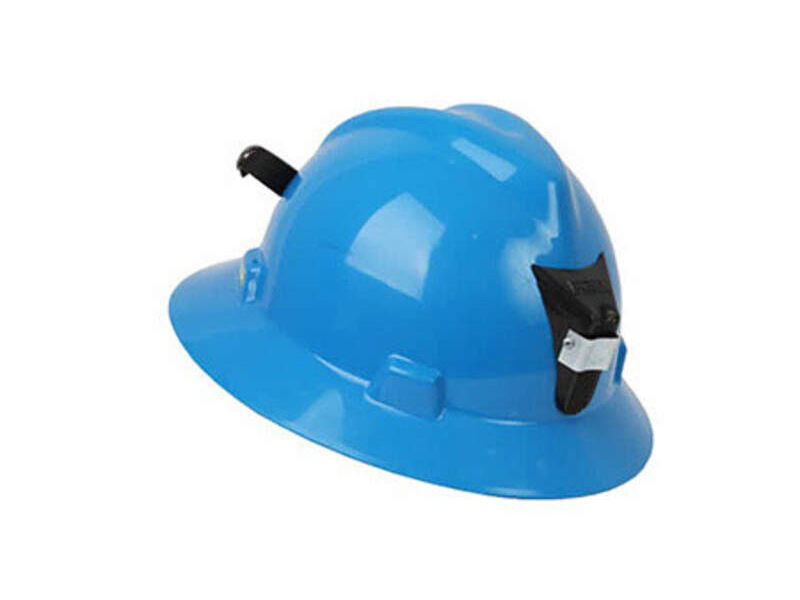 Casco Ala Ancha en Lima