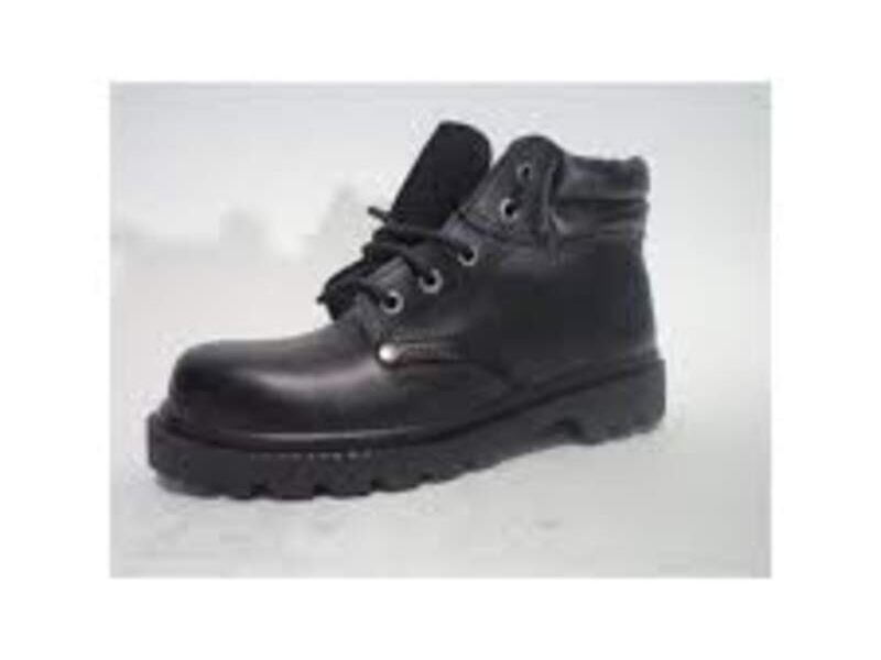 BOTIN DE CUERO EN LIMA 