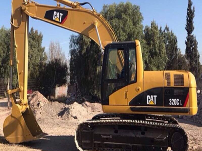 Excavadora oruga Perù
