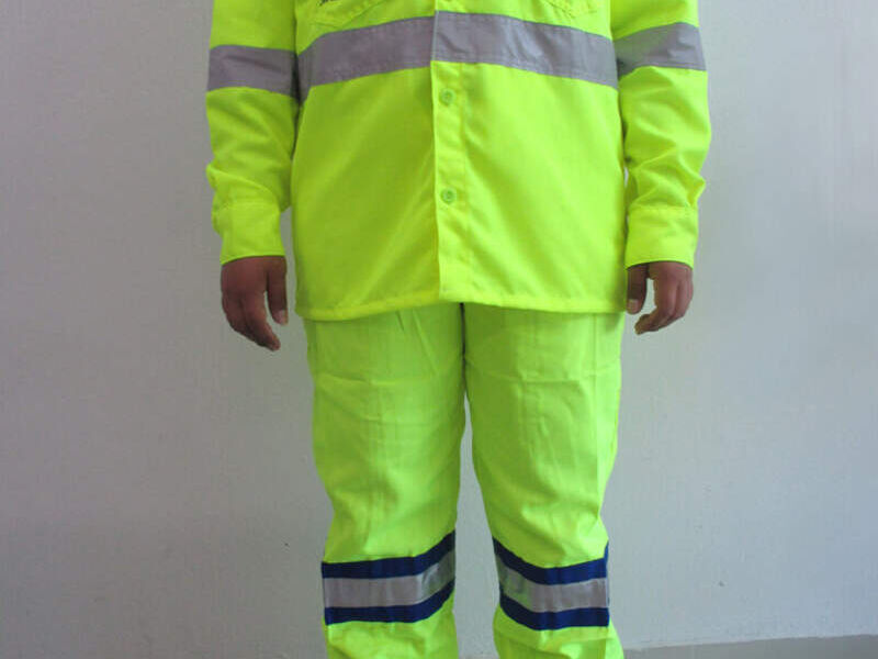 UNIFORME EN DRILL EN La Victoria