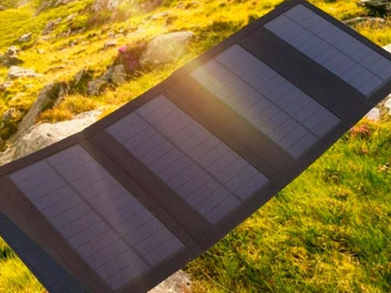 Paneles solares camping Perú