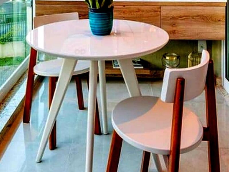 Mesa Pequeña Moderna Peru