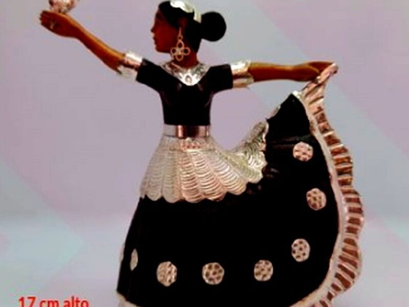 Adorno tallado Madera Bailarina Peru