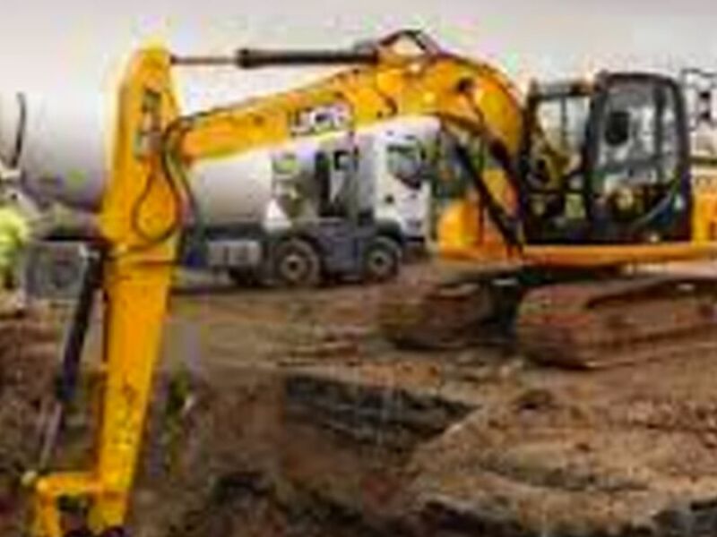 EXCAVADORA SOBRE ORUGAS HYUNDAI HX220S Lima