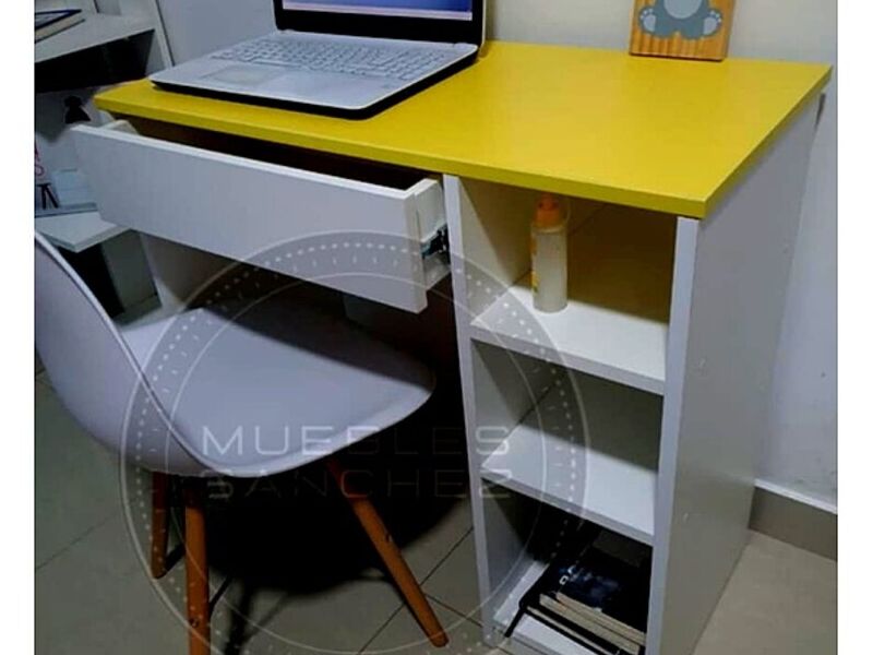Escritorio Base amarilla Peru