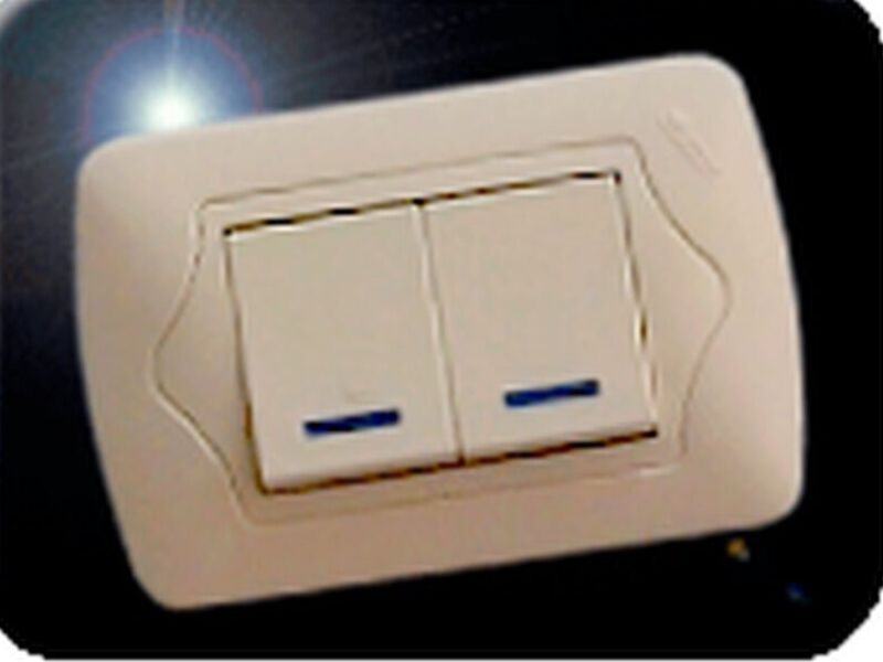 Interruptor doble SAN MIGUEL LIMA