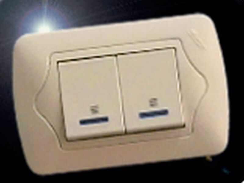 Conmutador doble Industrias Euroluz 