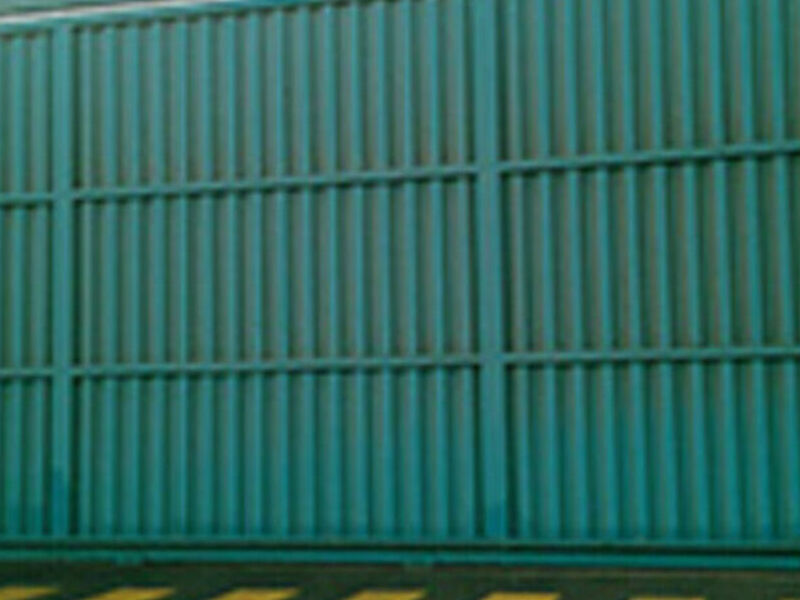PUERTA CORREDIZA INDUSTRIAL PERÚ