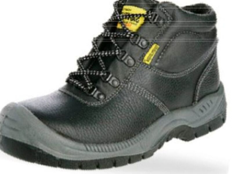 BOTAS DE SEGURIDAD CON PUNTERA