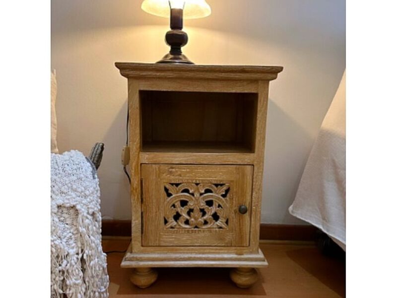 Mesa de noche Bali