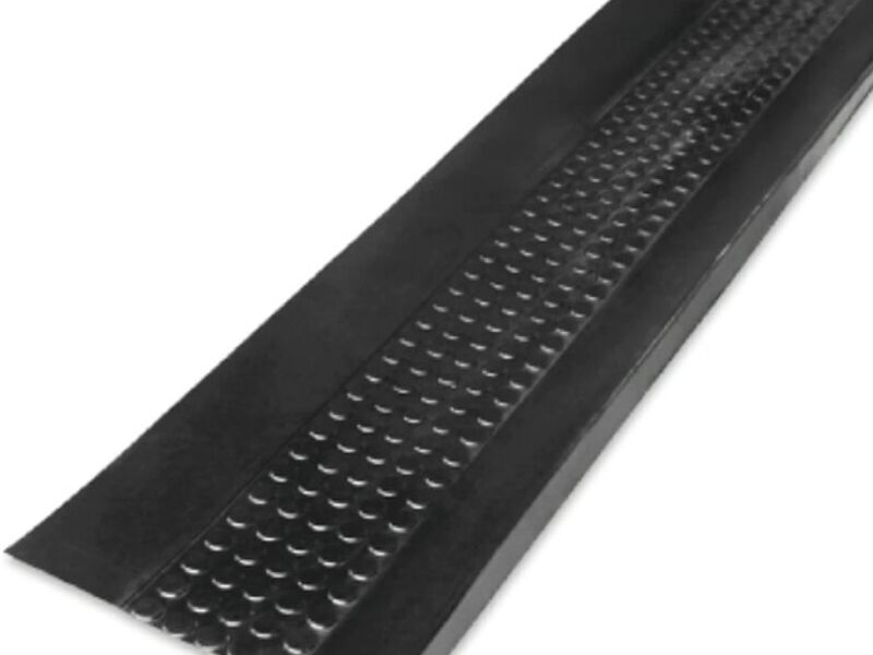Pasos de Escalera Caucho Negro