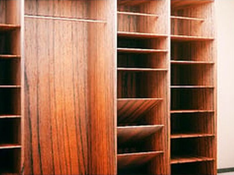 Clóset de madera - Perú