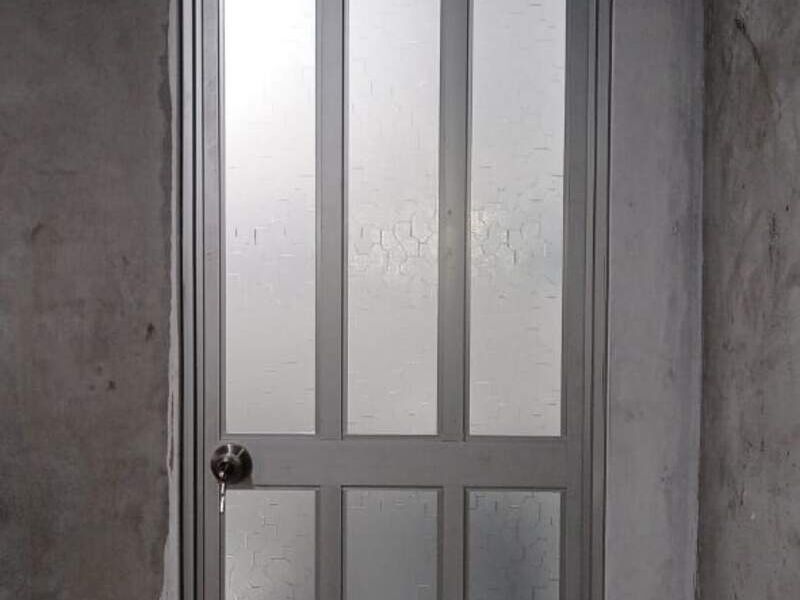 Puerta de aluminio