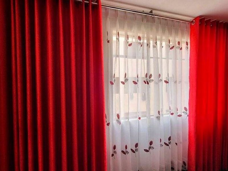 Cortinas Roja Perú