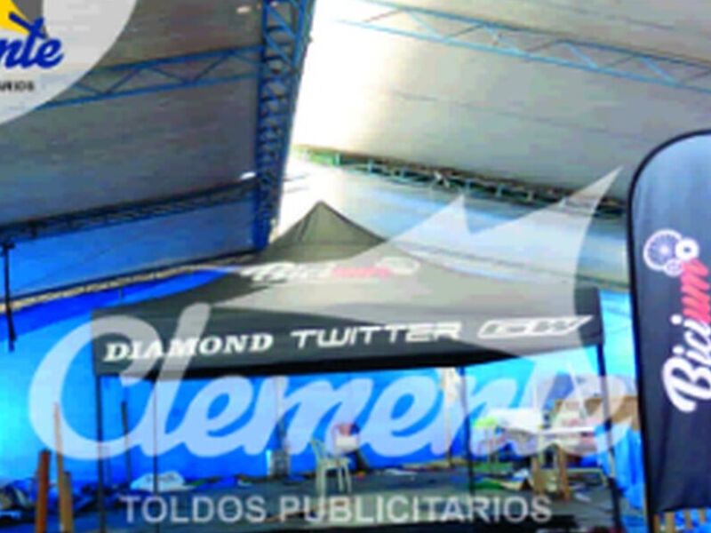 Toldo triangular PERU 